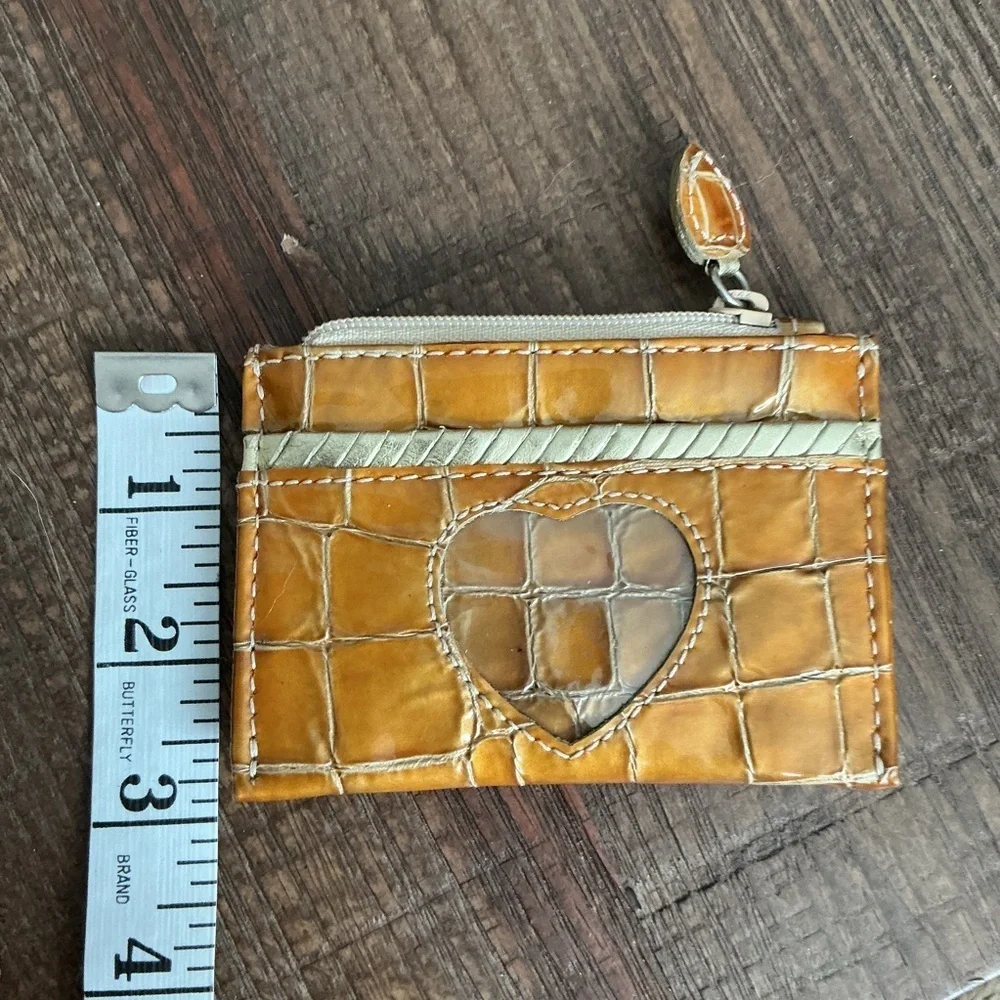 Brighton elegant pouch